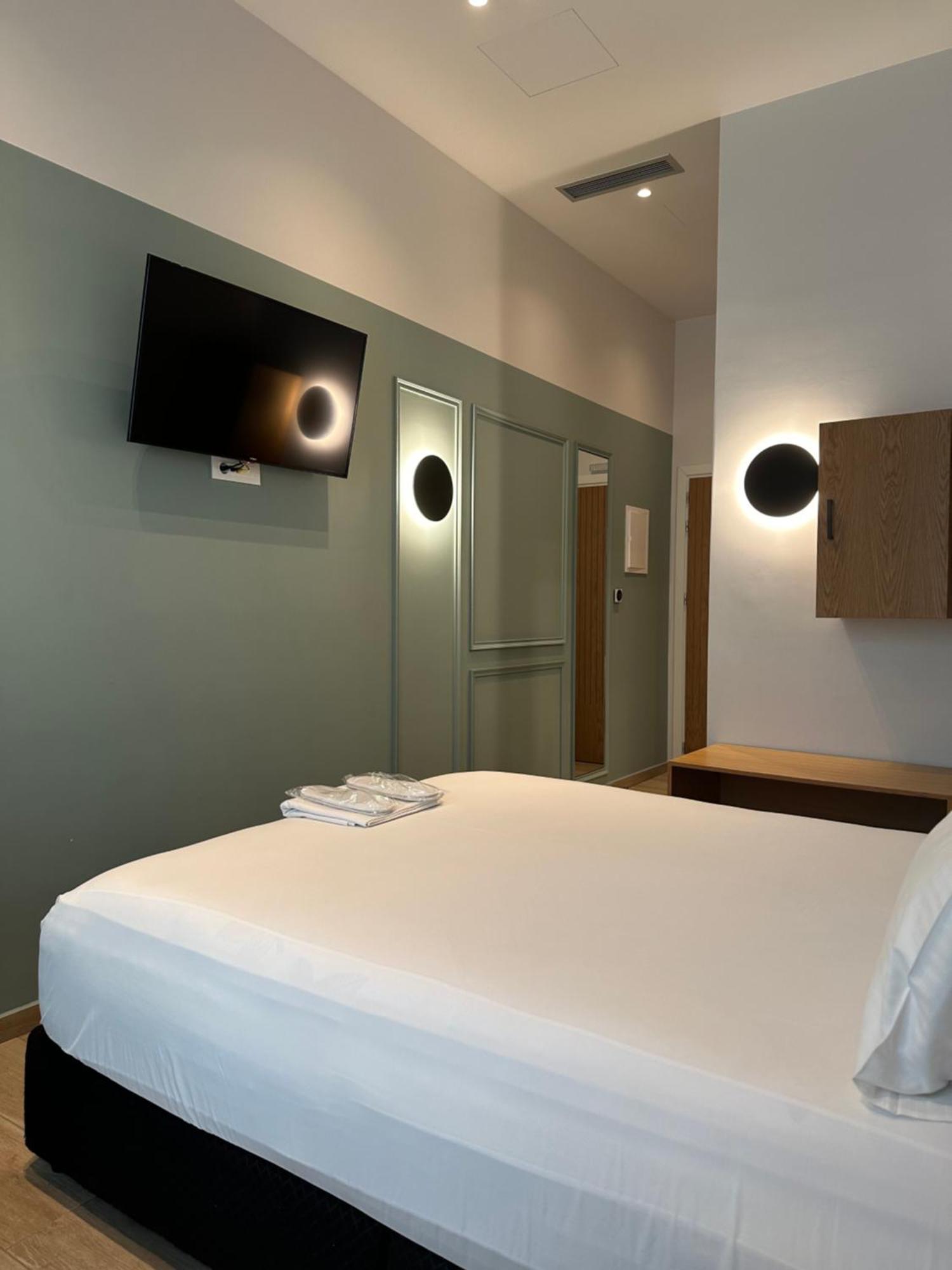 Belle Athenes - Luxury Rooms At Monastiraki Railway Station Exterior photo