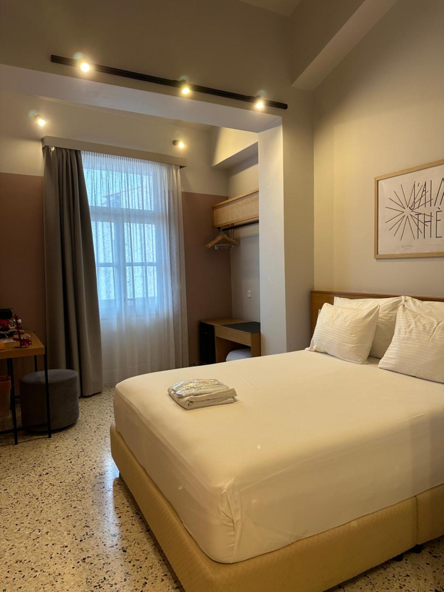 Belle Athenes - Luxury Rooms At Monastiraki Railway Station Exterior photo